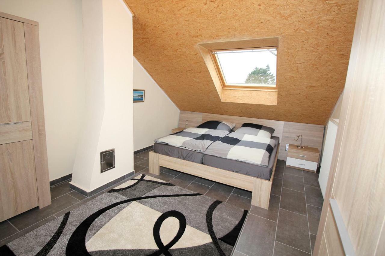 Ferienwohnung Beckendorf ลอสไฮม์ ภายนอก รูปภาพ